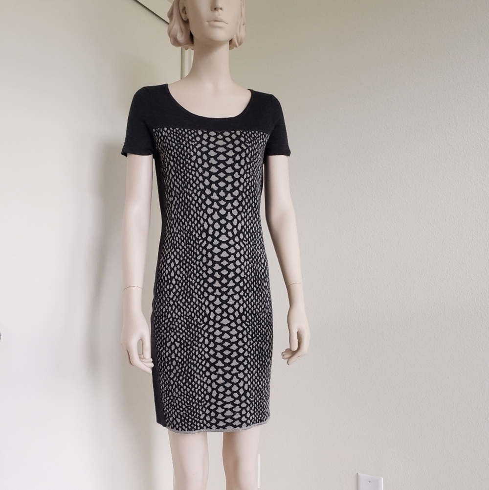 NWT Magaschoni Slip-on Short Sweater Dress XS Wool Crew Neck Short Sleeve Office